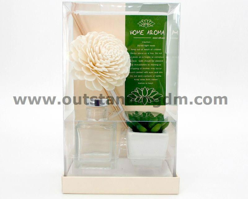 1pc sola flower, 1pc potted plant, some sticks in glass bottle