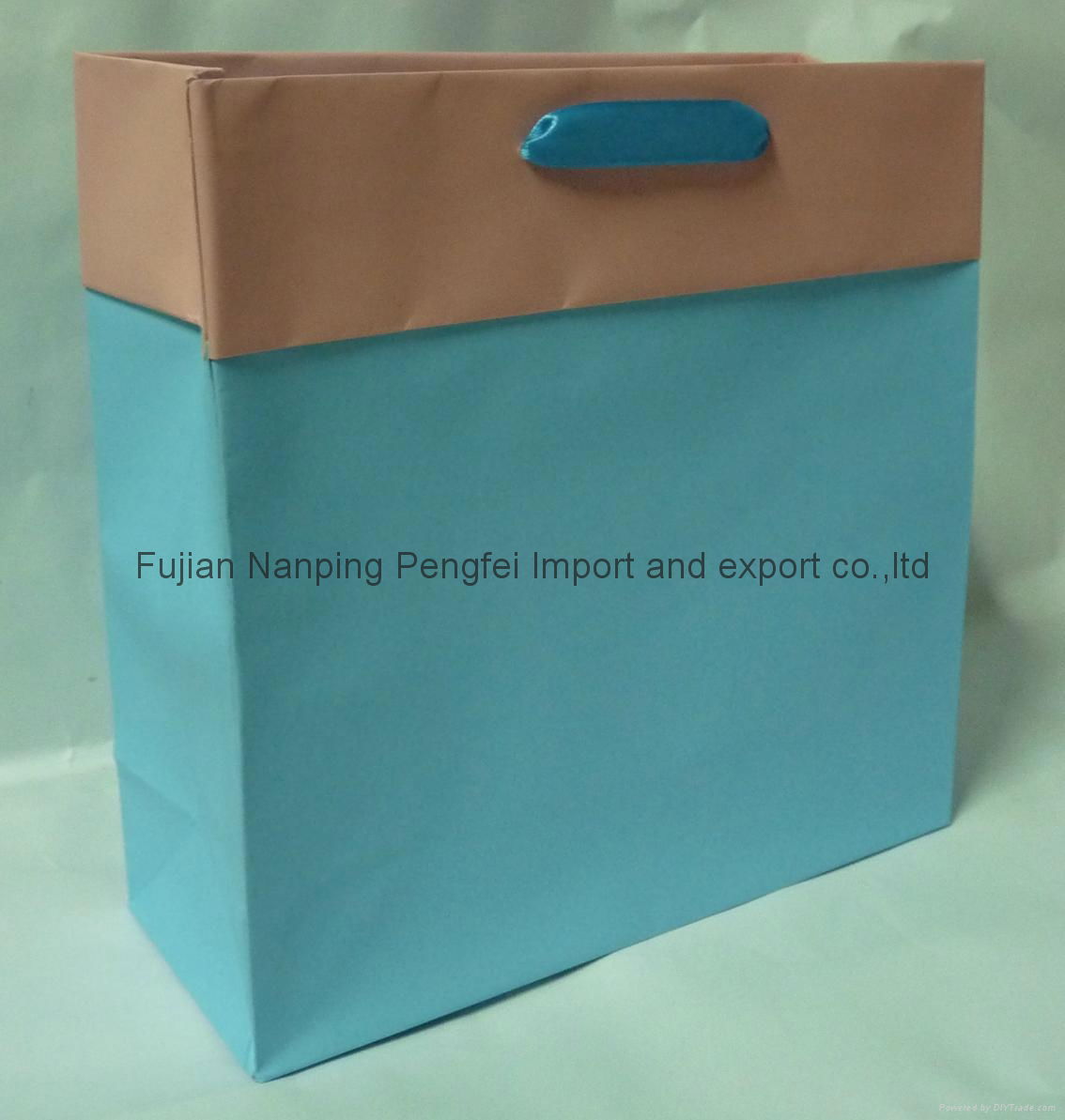 gift bag with cuff-1