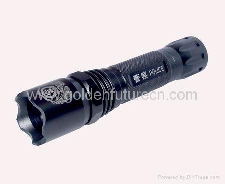 Police flashlight / military flashlight