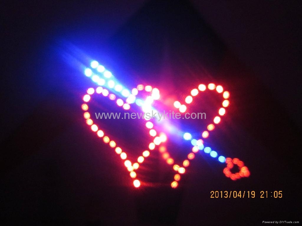 4313 Double heart:3M2,ripstop nylon, carbon,180bullbs,3.6V battery & charger