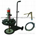 PNEUMATIC GREASE PUMP