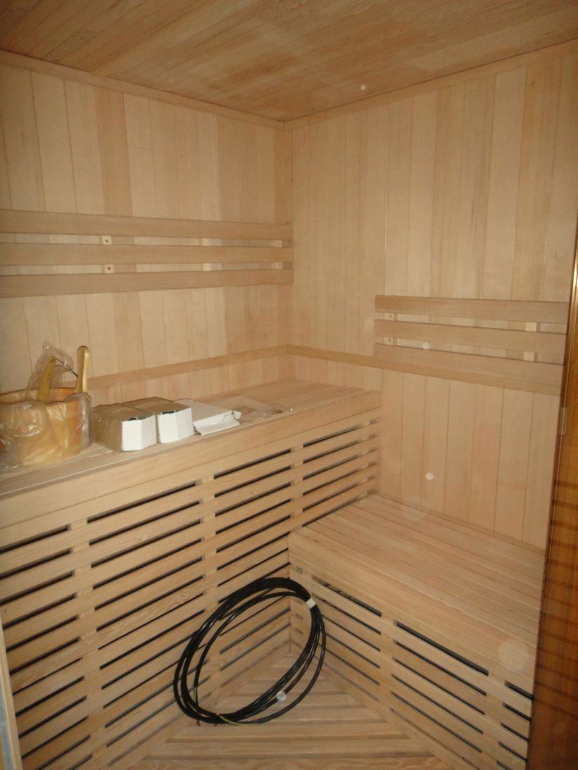 Smallest traditional Finnish Sauna from China 4