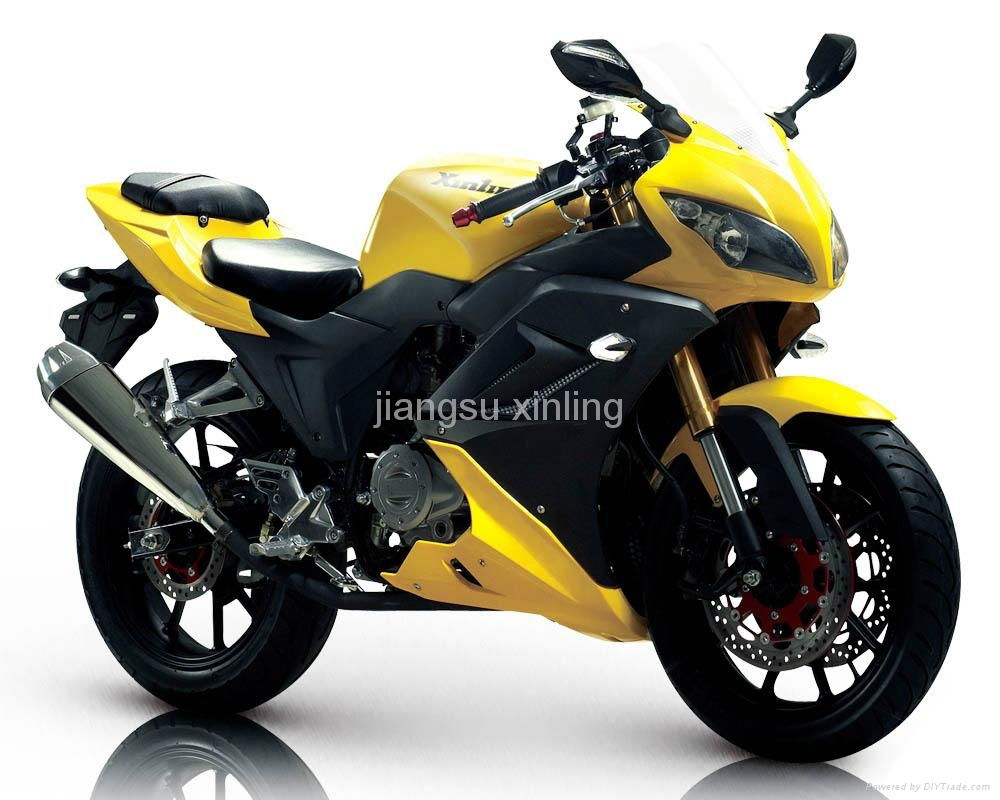 RACING MOTORCYCLE 150CC-250CC