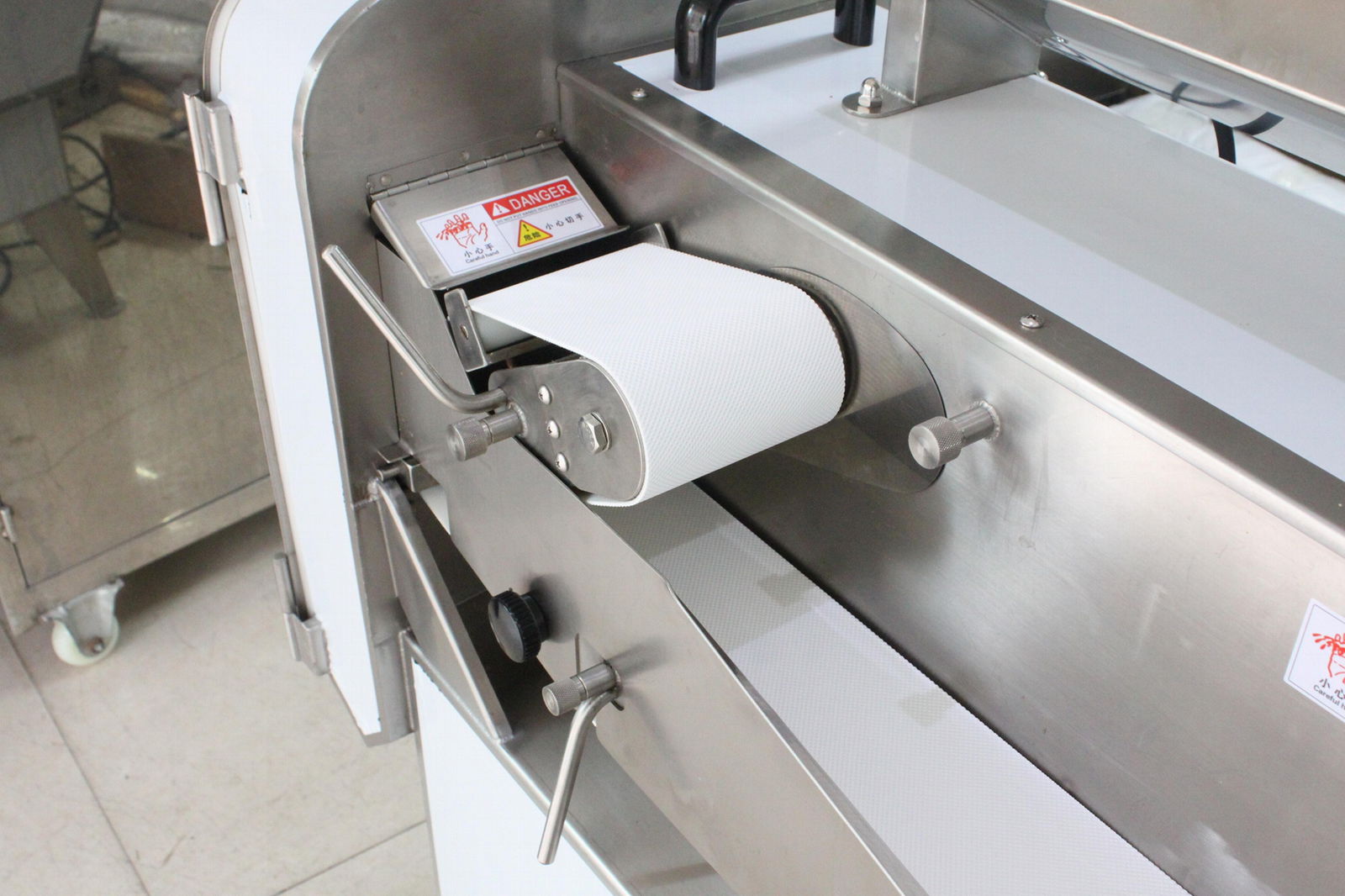 FC-319 Rib chopping machine 3