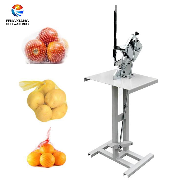 Fruit and agricultural products bag packing machine