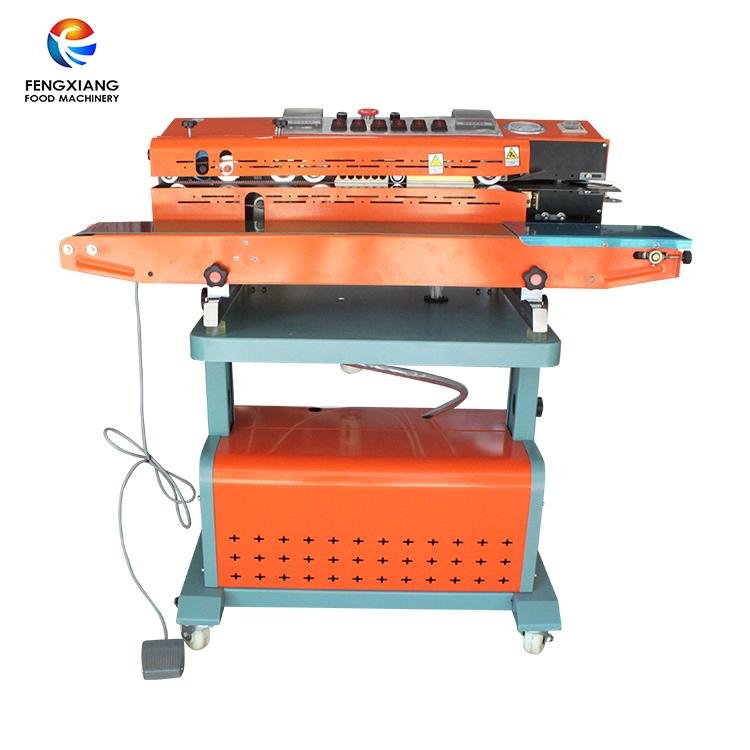 Small multi-function continuous vacuum/gas packing machine 2