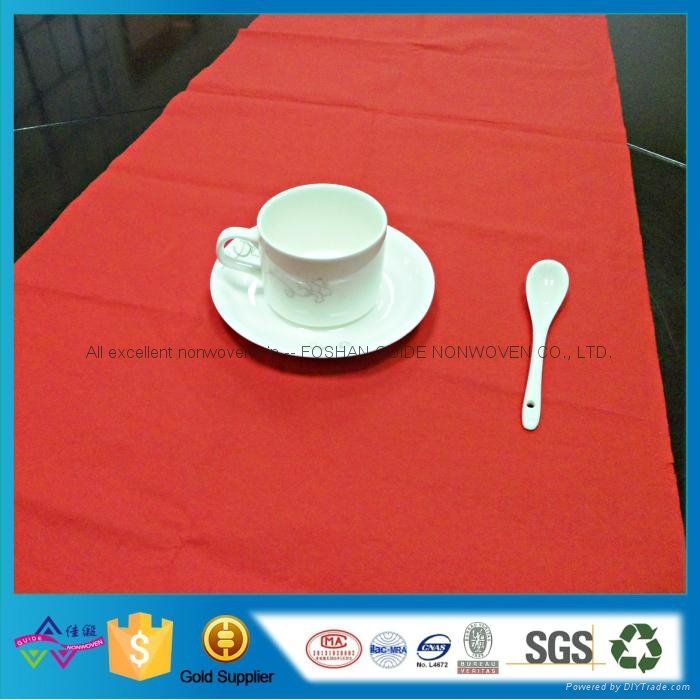 Household Breathable Disposable Waterproof Table Cloth High Quality Table Runner