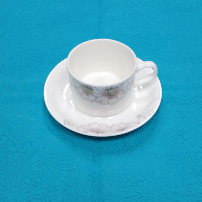 TNT Waterproof Disposable Table Cloth Non Woven Dinner Table Cover Roll