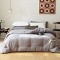 200x230cm Small Heat Core Warm Down Comforter Breathable OEM Bed Comforter