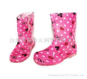 pvc rain shoes for children  4