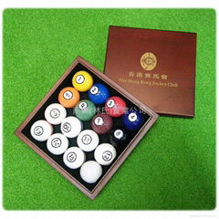 GOLF BALL SET