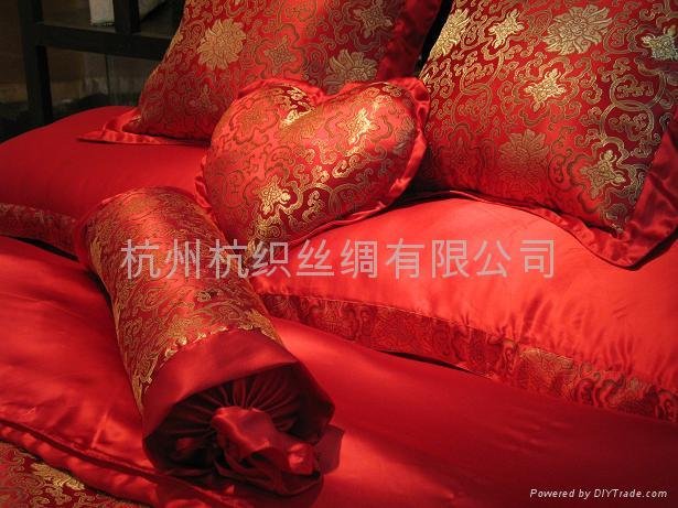 Silk bedding set and silk bed linen 4