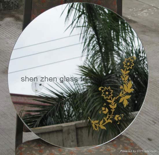 Glass Mirror 3