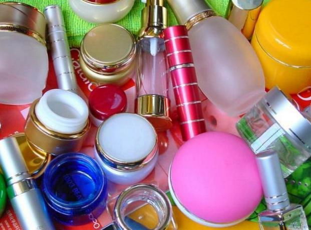 Cosmetics Packaging