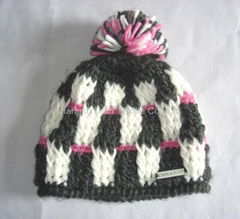 Fashion Ladies' Knitted Hat with Pompom/Crochet Hats 