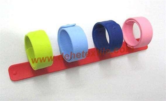  Silicone Banding Customized Silicone Bracelet Wristbands     5