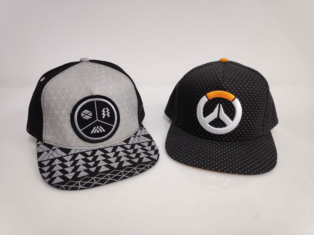 Customized  Acrylic Snapback Hats With Mesh 2