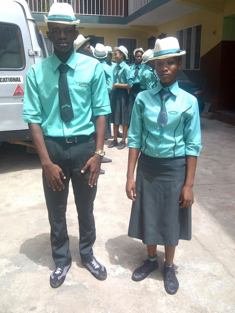  School cap gown uniform 