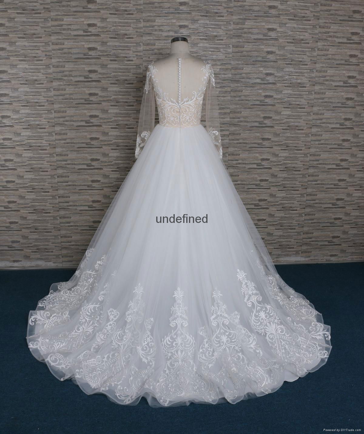 Goreous france lace A-line wedding dress with long  sleeve 4