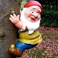 resin Climbing Tree Gnome Ornament