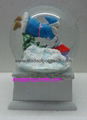 Polyresin Christmas snow ball with music base