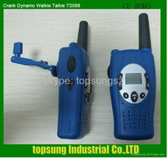 wind-up walkie talkie with Crank dynamo charging