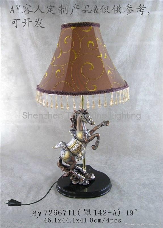 Gallop modeling resin table lamp 2