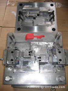 plastic injection mold