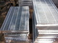 Steel grid plate