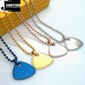 China Made High-grade Fashion Titanium Steel Guitar Picks with Lovers Necklace
