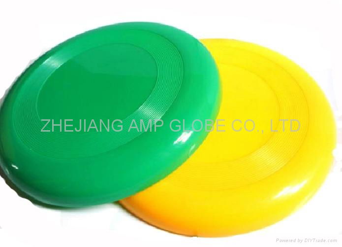 Plastic  Frisbee 