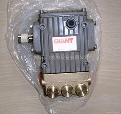 Triplex pump GIANT P200 P300