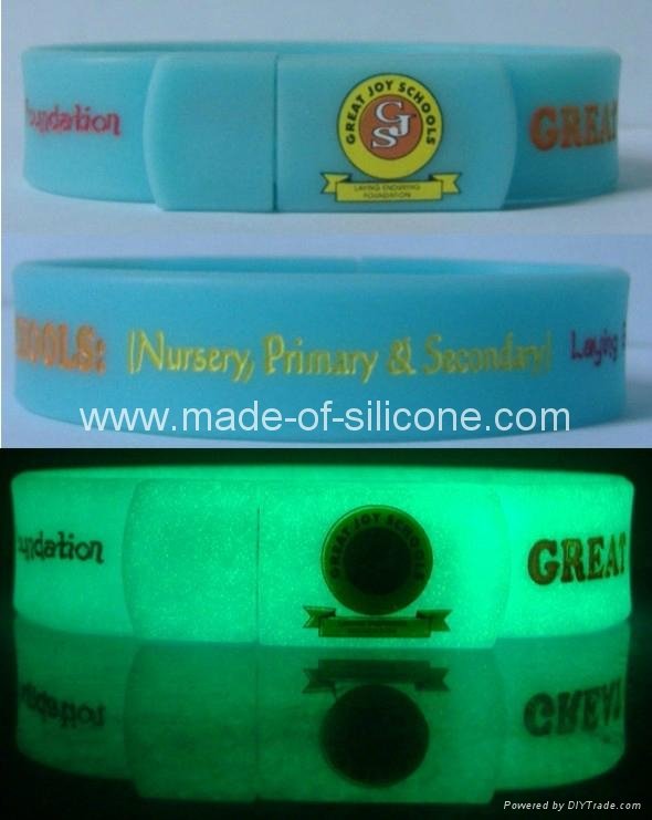 USB silicone wristbands （glow in the dark）