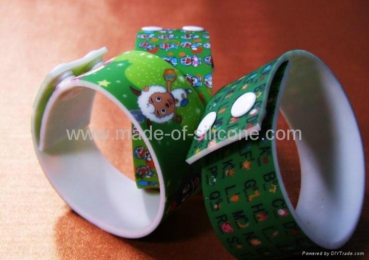High Definition  Printing Adjustable Silicone Wristbands 2