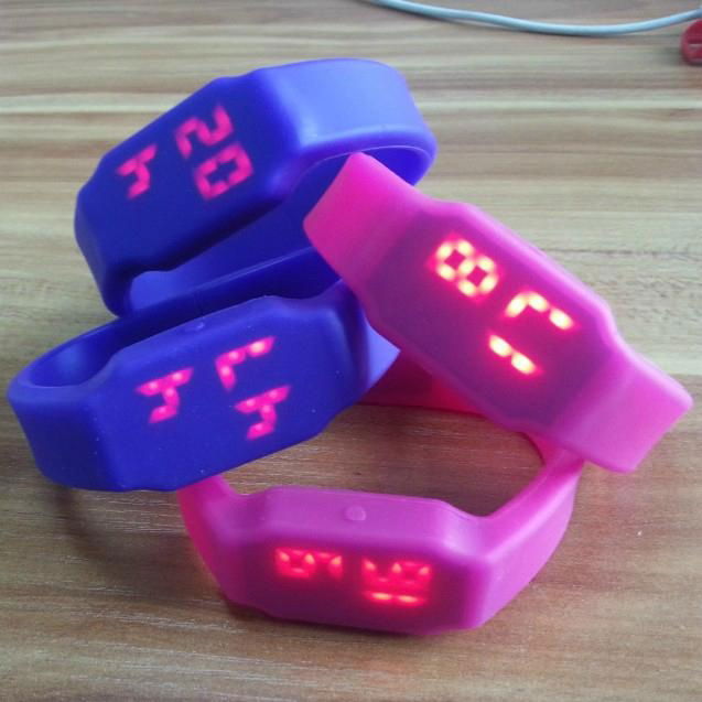 LED Flash Drive Watch 3