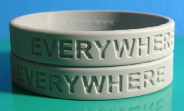 12mm Solid Color Debossed Silicone Wristbands  5