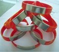 silicone wristbands with metal clips