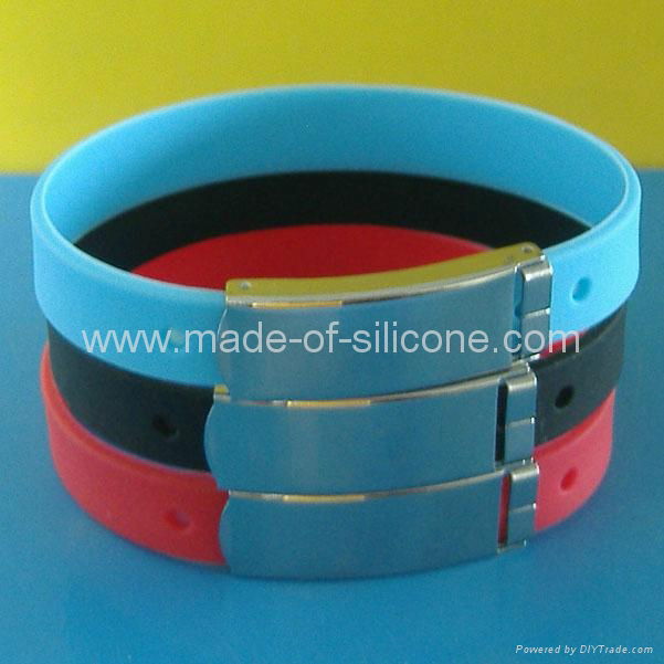 FBM002 Silicone Wristbands with metal clips 3