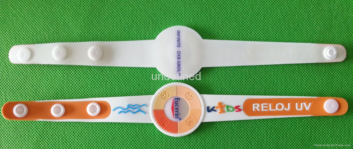 Custom UV Test  Soft  PVC Rubber Bracelets 2