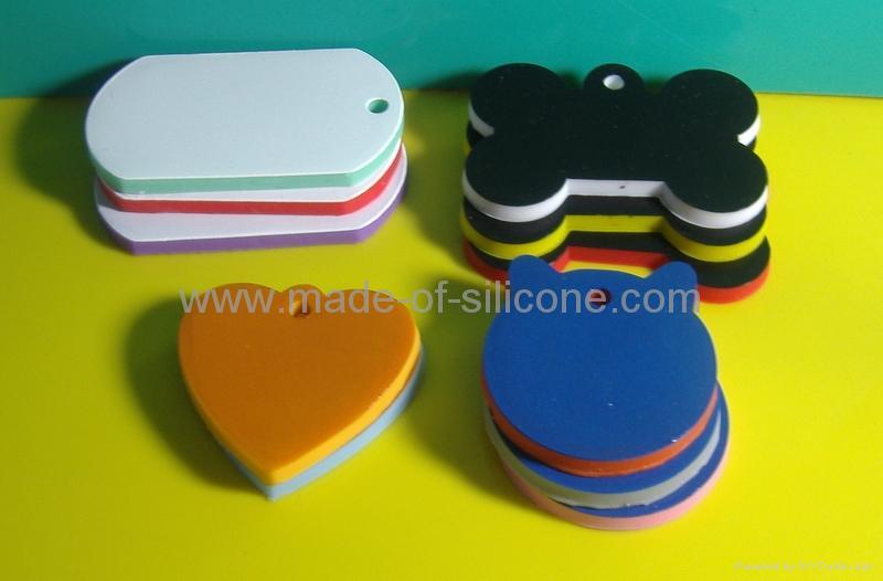 Blank silicone keychains / dog tags