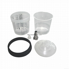 Mixing cup for automotive spraying