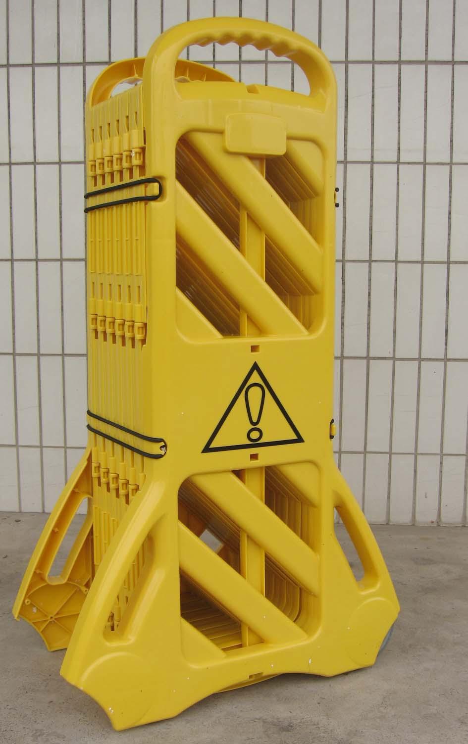 Safety Barrier and expandable safety barriers 3