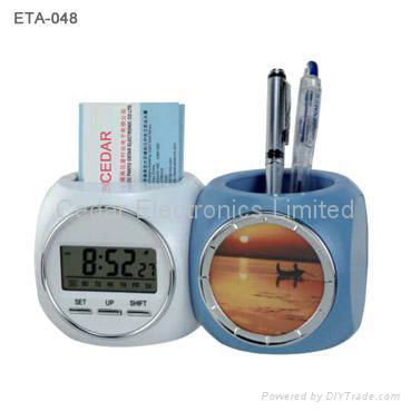 LCD Calendar Clock with FM Radio and Penholder 5