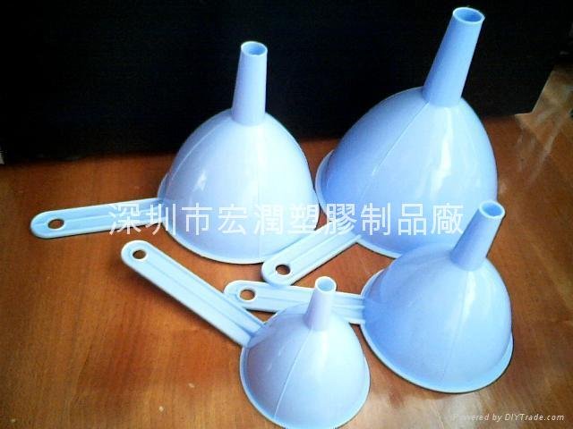 Long handle plastic funnel,
