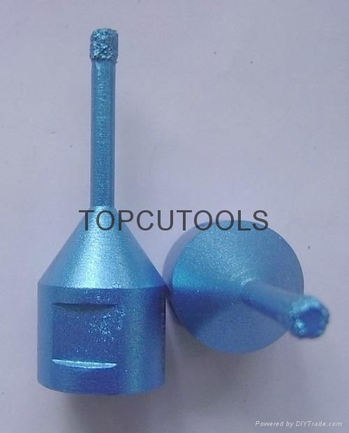 Vacuum brazed diamond drill bits