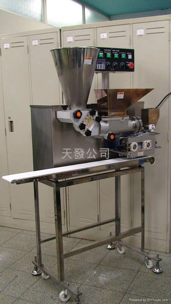 Japanese Hand make of Gyoza making machine   2