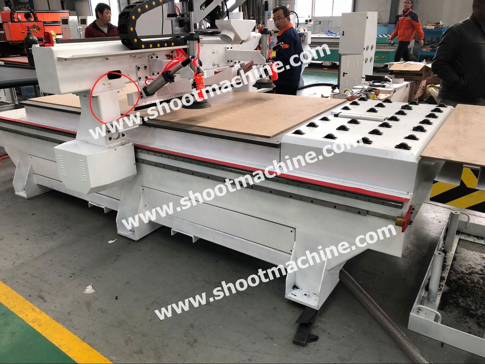 Light duty CNC Automatic Loading And Unloading Router,SHD-H6 3