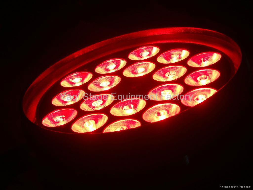 LED PAR64 180W RGBW四合一 3