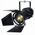 LED ZOOM PAR64 COB 200W 3200K IP