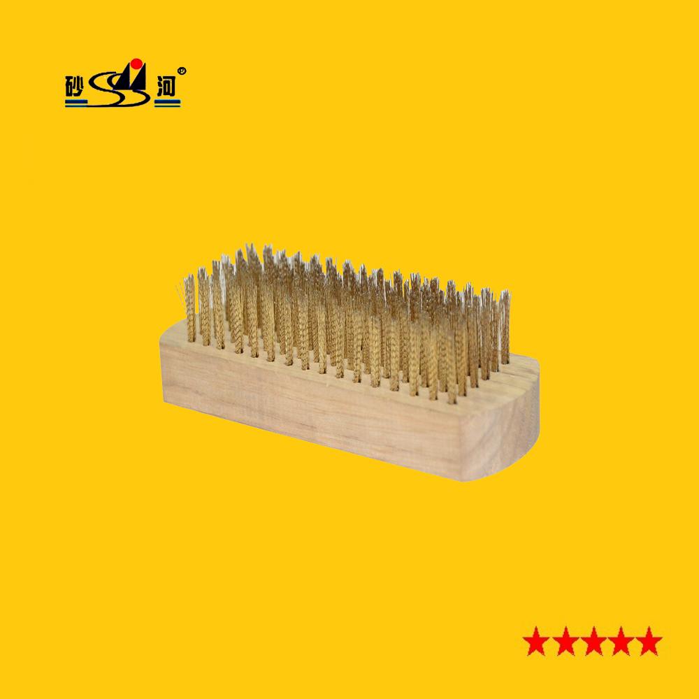 brass wire brush w/wooden handle economical quality type for removing rust